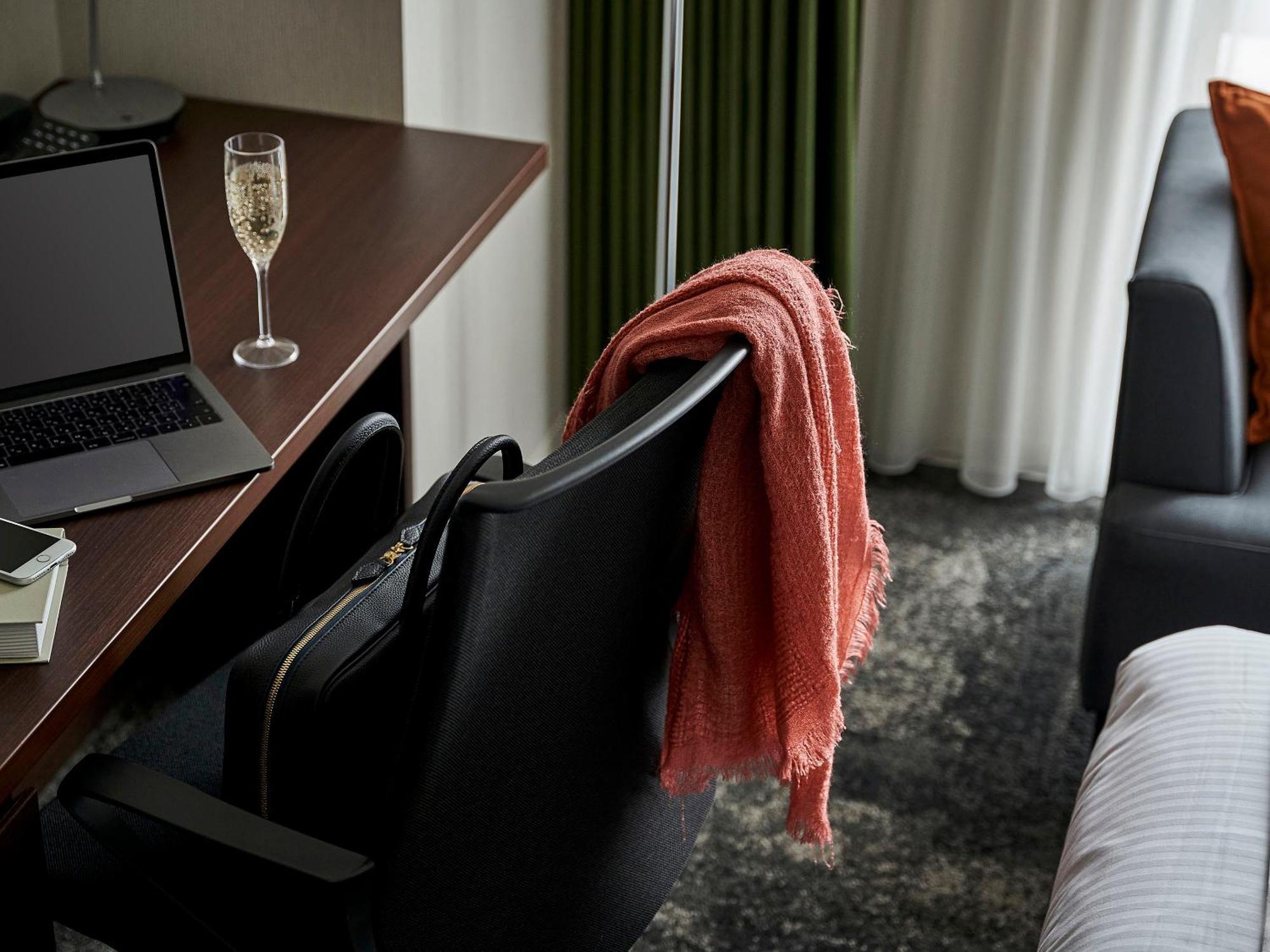 Daiwa Roynet Hotel Toyama-Ekimae Exteriér fotografie