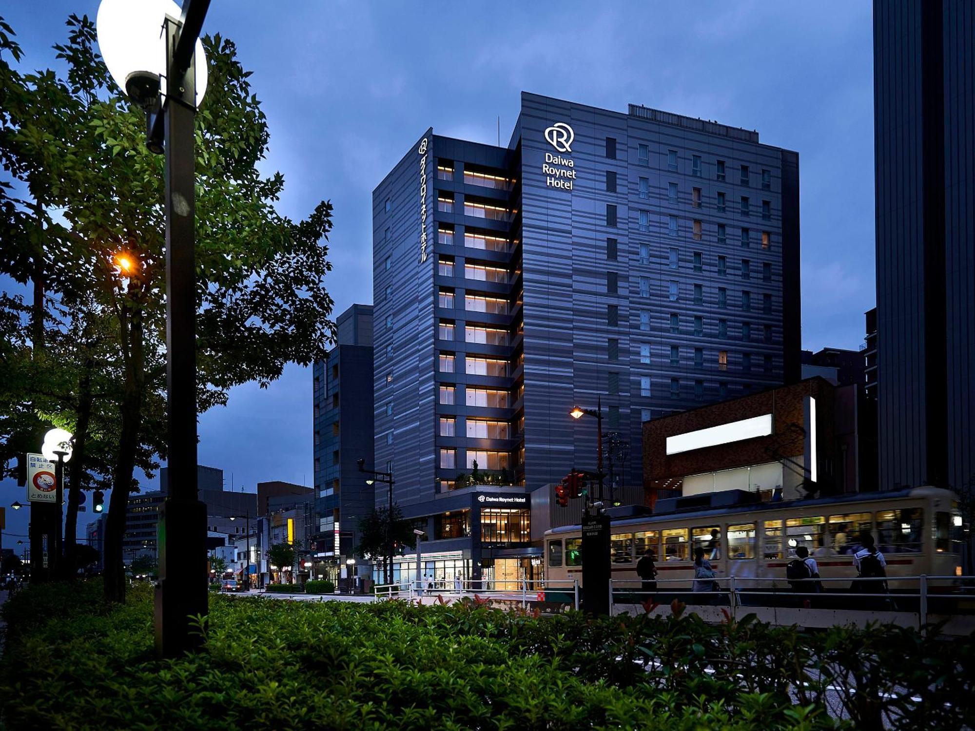 Daiwa Roynet Hotel Toyama-Ekimae Exteriér fotografie